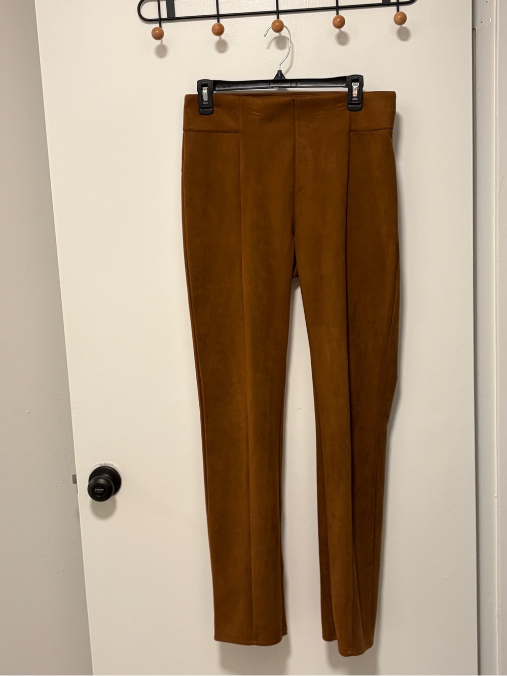 HUE Women's Slim Ponte Pants in Warm Brown